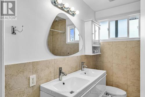 366 Marf Avenue, Mississauga, ON - Indoor Photo Showing Bathroom