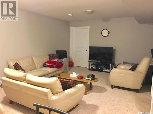 74 Good Spirit Crescent, Yorkton, SK - Indoor Photo Showing Living Room