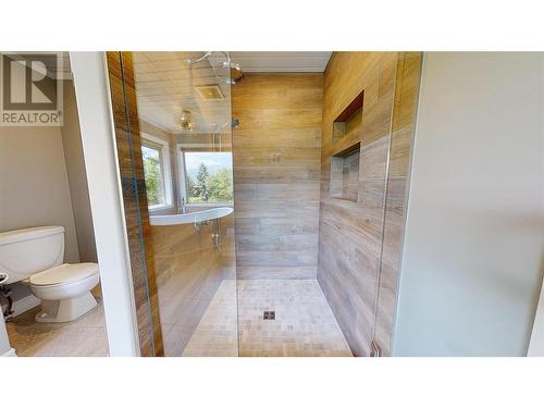 2892 Juniper Crescent, Blind Bay, BC - Indoor Photo Showing Bathroom