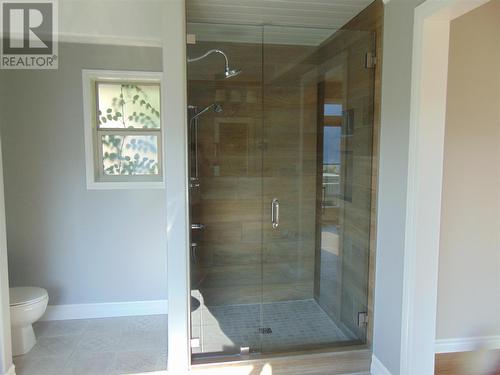 2892 Juniper Crescent, Blind Bay, BC - Indoor Photo Showing Bathroom