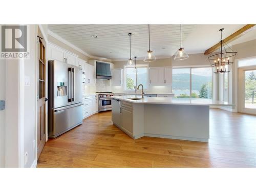 2892 Juniper Crescent, Blind Bay, BC - Indoor Photo Showing Kitchen With Upgraded Kitchen