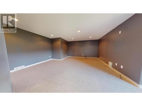 2892 Juniper Crescent, Blind Bay, BC - Indoor Photo Showing Other Room
