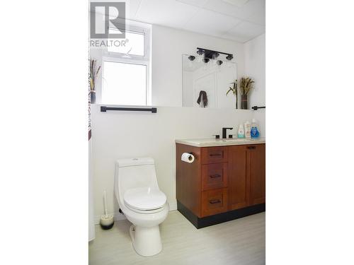 4934 Twedle Avenue, Terrace, BC - Indoor Photo Showing Bathroom