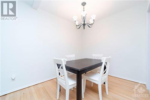 29 Longwood Avenue, Nepean, ON - Indoor Photo Showing Dining Room
