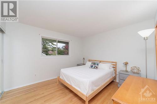 29 Longwood Avenue, Nepean, ON - Indoor Photo Showing Bedroom