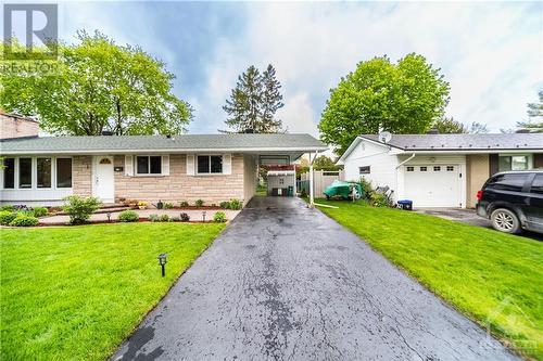 29 Longwood Avenue, Nepean, ON - Outdoor With Facade