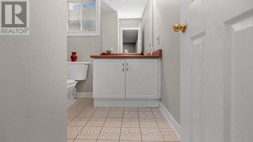 24 National Crescent, Brampton, ON - Indoor Photo Showing Bathroom