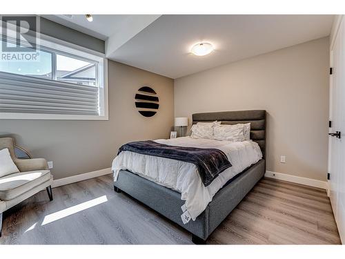 581 Mt. Ida Crescent, Coldstream, BC - Indoor Photo Showing Bedroom
