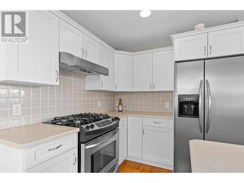 5245 South Ridge Drive, Kelowna, BC - Indoor Photo Showing Kitchen With Upgraded Kitchen