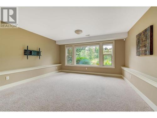 561 Still Pond Lane, Kelowna, BC - Indoor Photo Showing Other Room