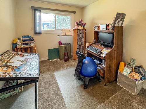 808 13Th Street S, Cranbrook, BC - Indoor Photo Showing Office
