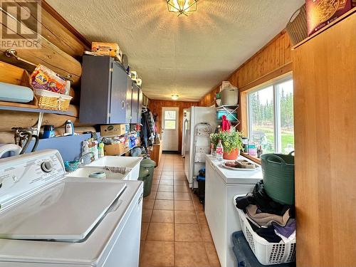 4050 Spokin Lake Road, Williams Lake, BC - Indoor Photo Showing Laundry Room