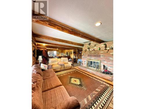 4050 Spokin Lake Road, Williams Lake, BC - Indoor Photo Showing Other Room
