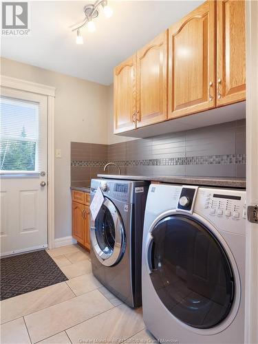 384 Des Breau, Cocagne, NB - Indoor Photo Showing Laundry Room