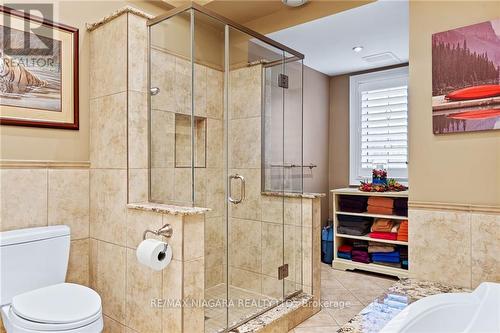 614 Clare Avenue, Welland, ON - Indoor Photo Showing Bathroom