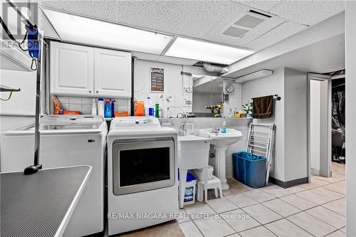 614 Clare Avenue, Welland, ON - Indoor Photo Showing Laundry Room