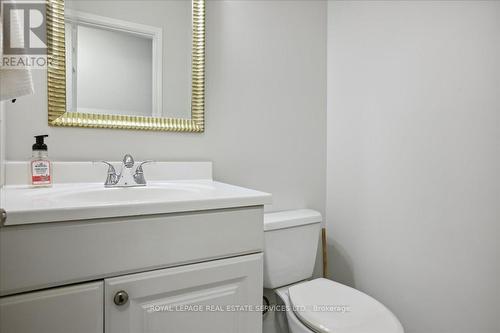 22 Daffodil Crescent, Hamilton, ON - Indoor Photo Showing Bathroom
