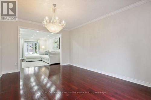 22 Daffodil Crescent, Hamilton, ON - Indoor Photo Showing Other Room