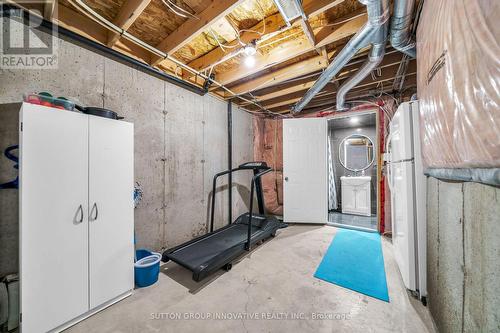 21 Blue Mountain Drive, Hamilton, ON - Indoor Photo Showing Basement