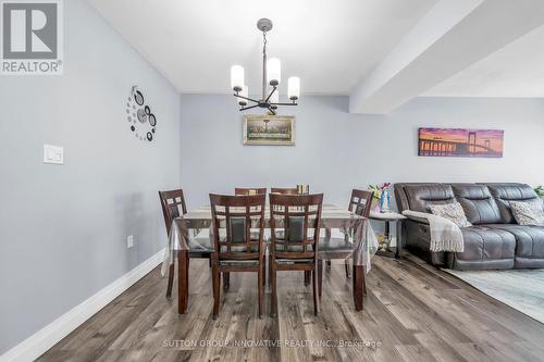 21 Blue Mountain Drive, Hamilton, ON - Indoor Photo Showing Dining Room