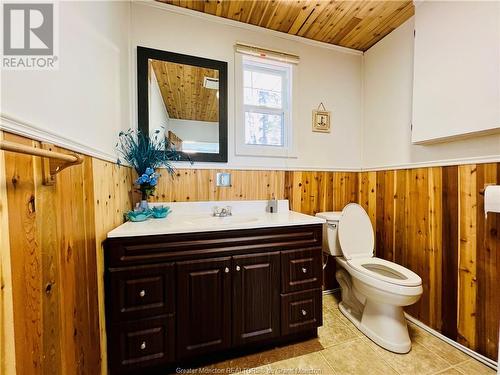 31 Colpitts, Cocagne, NB - Indoor Photo Showing Bathroom