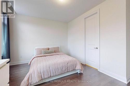 100 Ballantyne Boulevard, Vaughan, ON - Indoor Photo Showing Bedroom