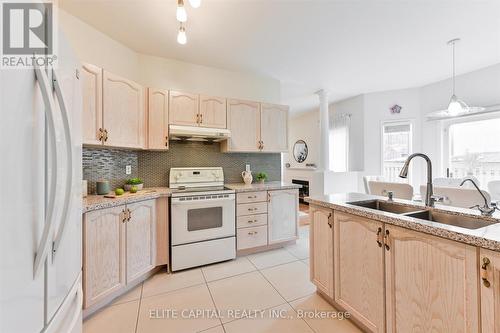 60 Westchester Crescent, Markham, ON - Indoor Photo Showing Kitchen With Double Sink