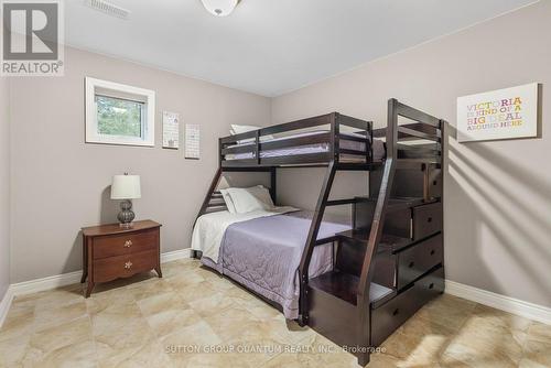 55 Homewood Avenue, Wasaga Beach, ON - Indoor Photo Showing Bedroom