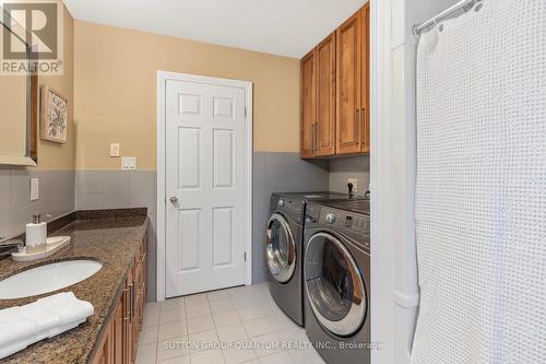 55 Homewood Avenue, Wasaga Beach, ON - Indoor Photo Showing Laundry Room
