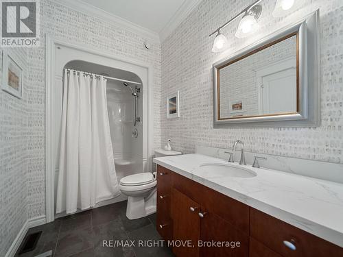 4174 Forestwood Drive, Severn, ON - Indoor Photo Showing Bathroom