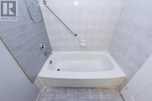 1005 - 2177 Burnhamthorpe Road W, Mississauga, ON - Indoor Photo Showing Bathroom