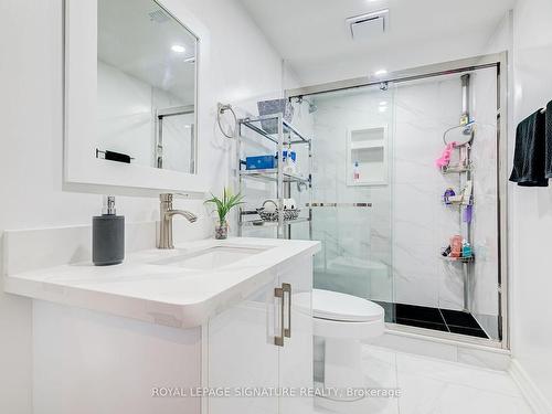 40 Arleta Ave, Toronto, ON - Indoor Photo Showing Bathroom
