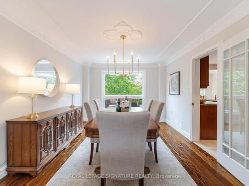 4086 Golden Orchard Dr, Mississauga, ON - Indoor Photo Showing Dining Room