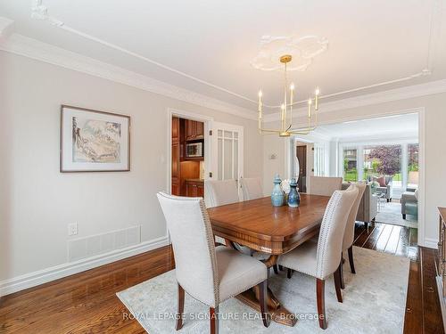 4086 Golden Orchard Dr, Mississauga, ON - Indoor Photo Showing Dining Room