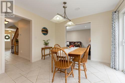 31 Dawkins Crescent, Halton Hills, ON - Indoor Photo Showing Dining Room