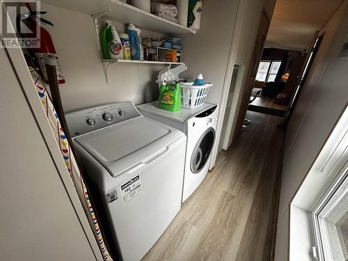 5480 Tatton Station Road, 100 Mile House, BC - Indoor Photo Showing Laundry Room