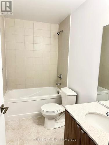 316 - 2433 Dufferin Street, Toronto (Briar Hill-Belgravia), ON - Indoor Photo Showing Bathroom