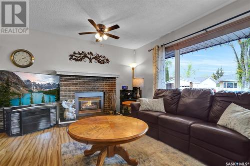 31 Hatton Crescent, Regina, SK - Indoor Photo Showing Living Room With Fireplace