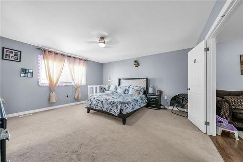 21 Blue Mountain Drive, Hannon, ON - Indoor Photo Showing Bedroom