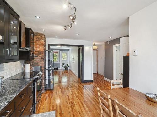 Kitchen - 2579  - 2581 Av. De La Salle, Montréal (Mercier/Hochelaga-Maisonneuve), QC - Indoor Photo Showing Kitchen With Upgraded Kitchen