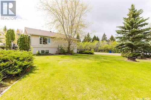 201 Dion Avenue, Cut Knife, SK - Outdoor