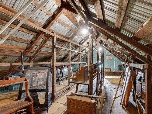 Barn - 501 Rue Notre-Dame, Lavaltrie, QC - Indoor Photo Showing Other Room