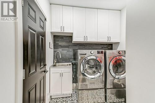 2388 Stone Glen Crescent, Oakville, ON - Indoor Photo Showing Laundry Room