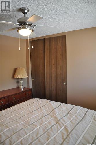 306 208 Saskatchewan Crescent E, Saskatoon, SK - Indoor Photo Showing Bedroom