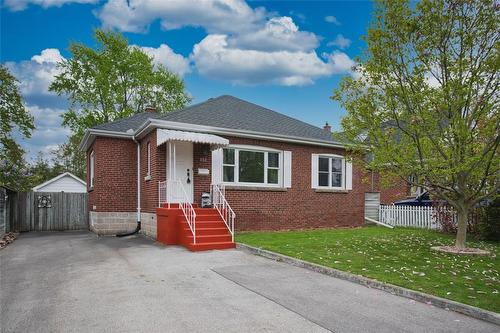 110 First Street N, Stoney Creek, ON - Outdoor