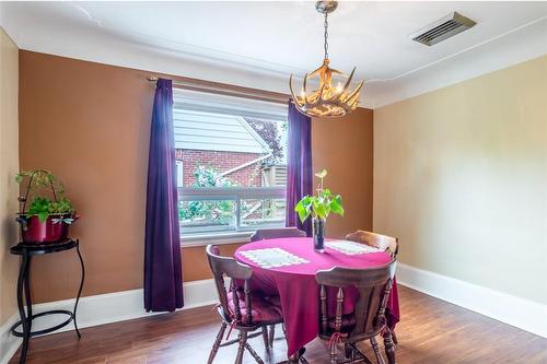 110 First Street N, Stoney Creek, ON - Indoor Photo Showing Dining Room