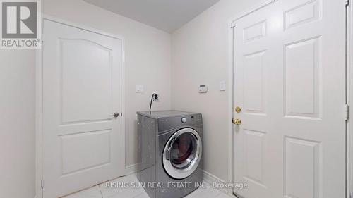42 Dunure Crescent, Brampton, ON - Indoor Photo Showing Laundry Room