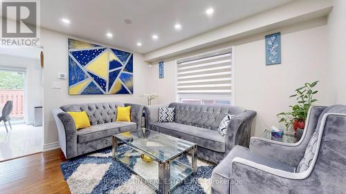42 Dunure Crescent, Brampton, ON - Indoor Photo Showing Living Room