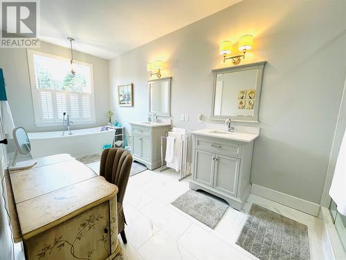 30 Edgewater Lane, Torbay, NL - Indoor Photo Showing Bathroom