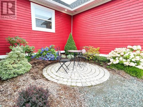 30 Edgewater Lane, Torbay, NL - Outdoor